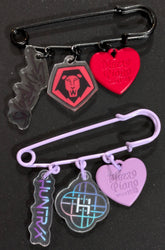 K-POP DEMON HUNTERS Safety Pin Charm (ONLINE ORDER ONLY)
