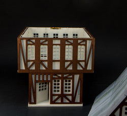 28mm Tudor House – 28MMDF624 (Online Order Only)