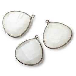 26x26mm Black Gold .925 White Moonstone faceted heart Pendant 1 piece (ONLINE ORDER ONLY)