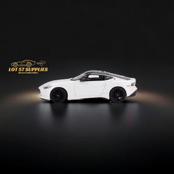 Mini-GT TSM Nissan Z Performance 2023 Everest White #599 1:64 MGT00599 (ONLINE ORDER ONLY)