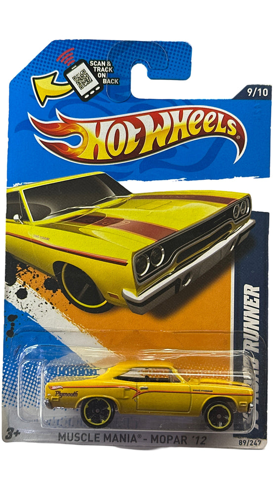 Hot Wheels Muscle Mania Mopar 12 Yellow 70 Road Runner Toy Car 89/247 (Online Order Only)