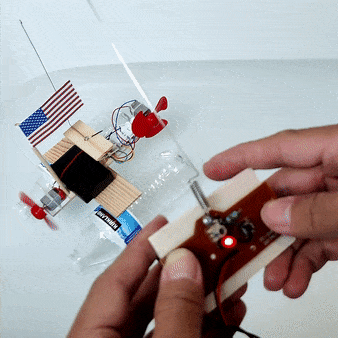 RC Propeller Boat DIY Kit, Educational STEM Toy (ONLINE ORDER ONLY)