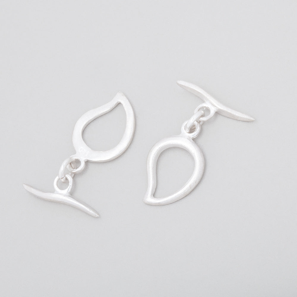 15x11mm Sterling Silver Satin Paisley Toggle 1 piece (ONLINE ORDER ONLY)