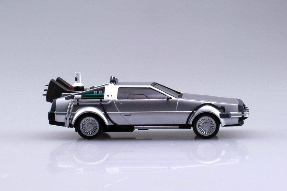 1/43 BACK TO THE FUTURE 1/43 Pullback DELOREAN from PART II Model Kit Figure (ONLINE ORDER ONLY)