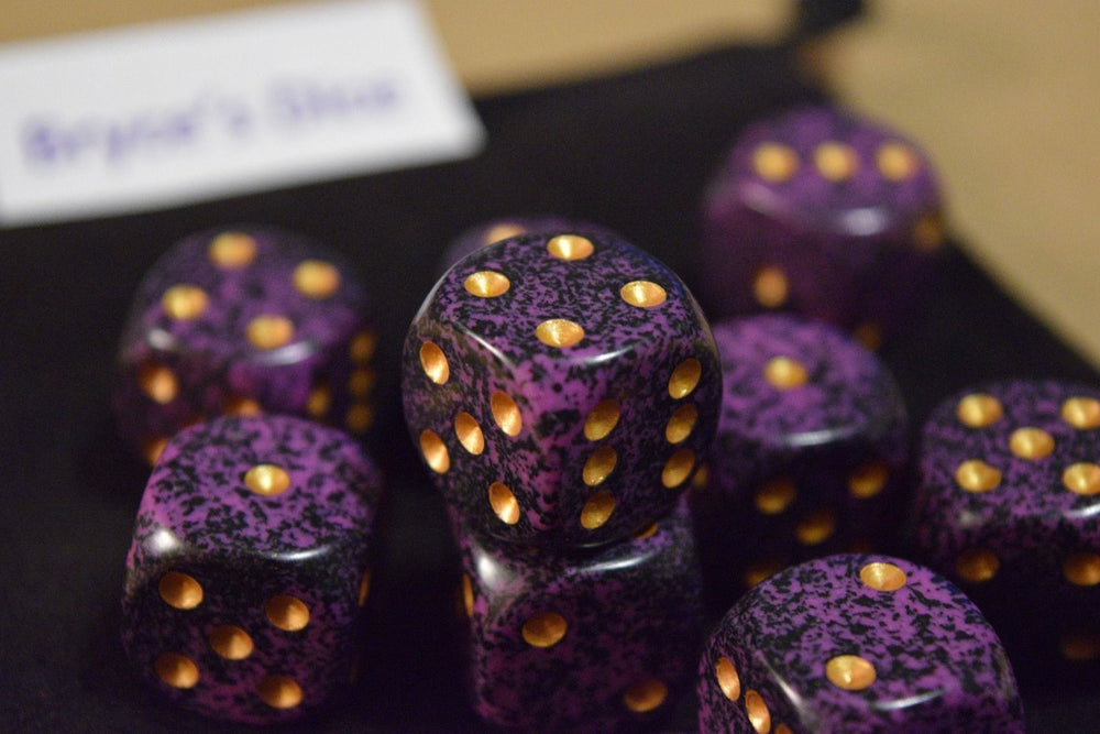 Hurricane Speckled 16mm D6 Pipped (Online Only)