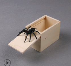 Prank Spider Wooden Scare Box (ONLINE ORDER ONLY)