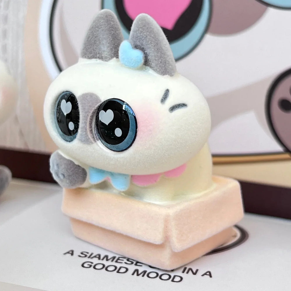 BIG EYED CAT FIGURINE BLIND BOX (1 Blind Box) (ONLINE ORDER ONLY)