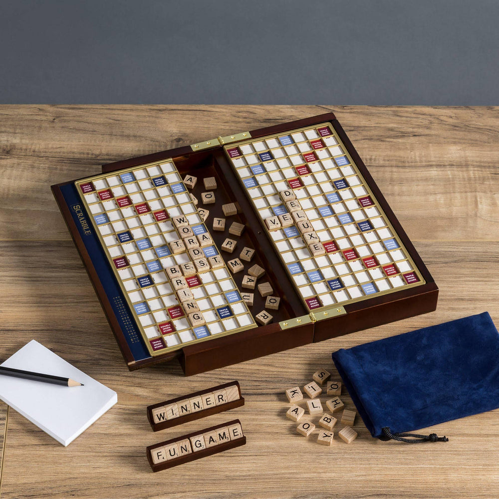 Scrabble Deluxe Travel Edition (ONLINE ORDER ONLY)