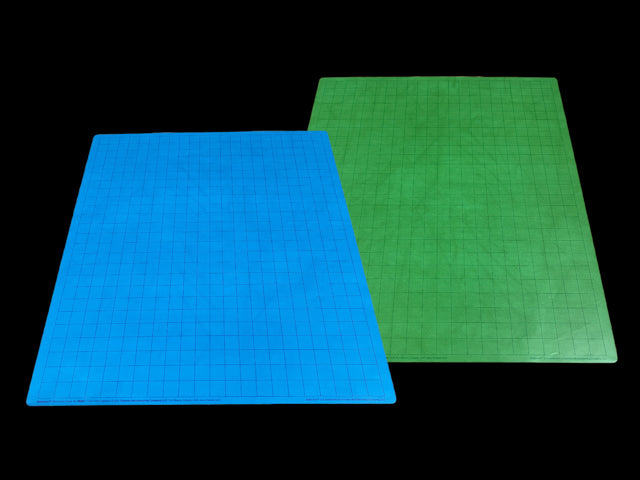 [Preorder] Battlemat™ 1" Reversible Blue-Green Squares (23 ½" x 26" Playing Surface) (Online Only)