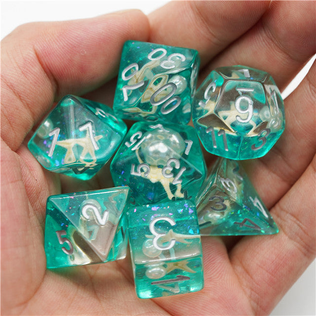 Starfish & Pearl Floating in Green Glitter 7-Dice Set (Online Only)