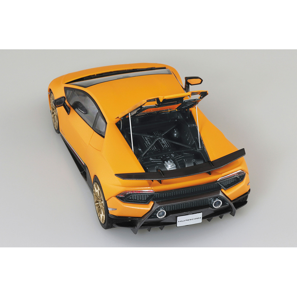 Aoshima: 1/24 ’17 Lamborghini Huracan Performante Scale Model Kit #13 (ONLINE ORDER ONLY)