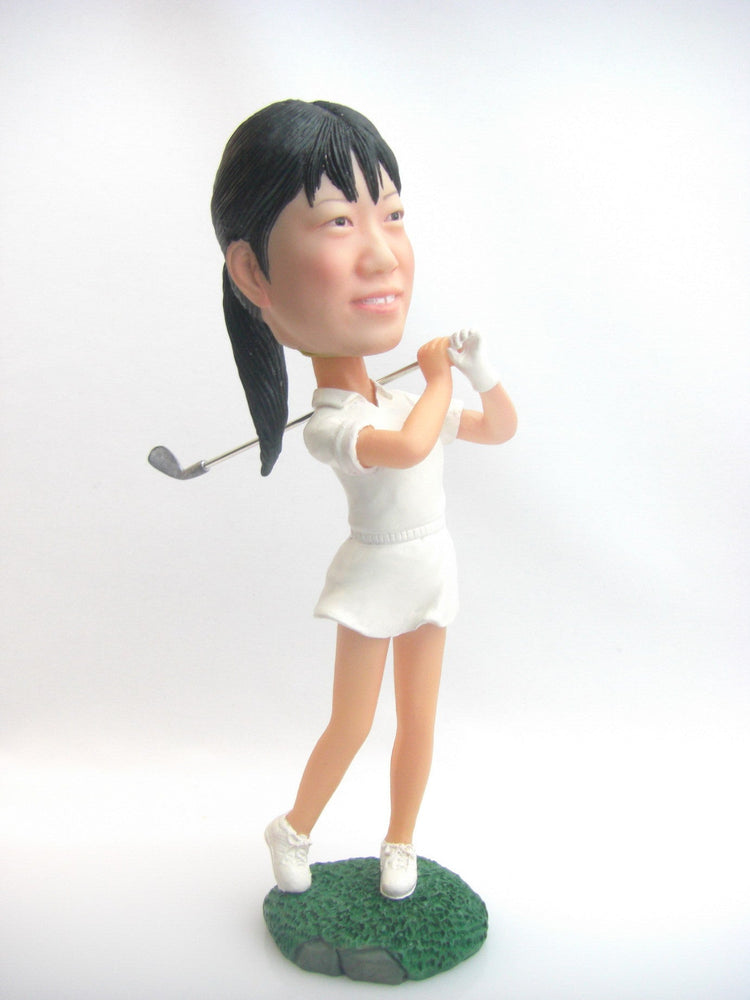 Female Golfer #2 (ONLINE ORDER ONLY)