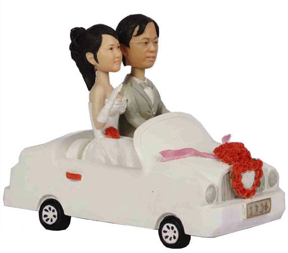 Wedding Couple in Car (ONLINE ORDER ONLY)