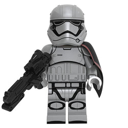 Captain Phasma silver Stormtrooper (ONLINE ORDER ONLY)