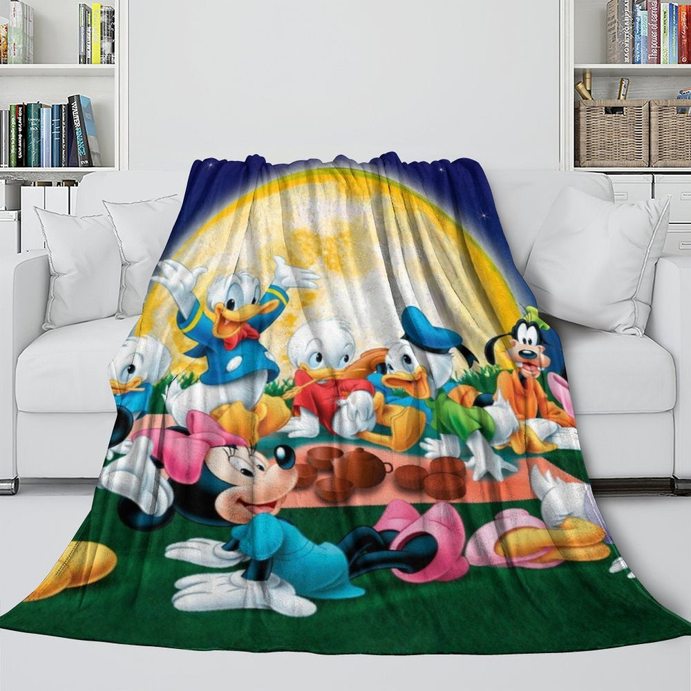 Donald Duck Blanket Flannel Fleece Throw Room Decoration (Online Order Only)
