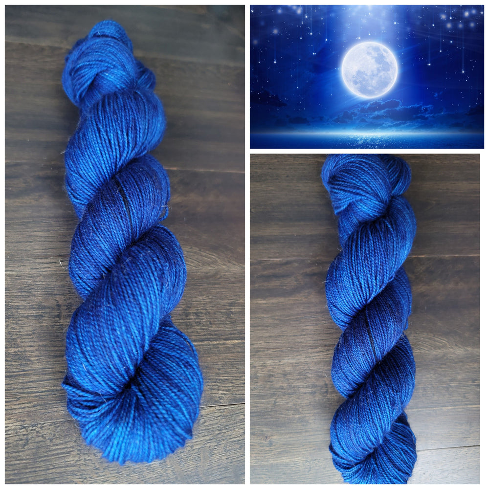 Blue moon (ONLINE ORDER ONLY)