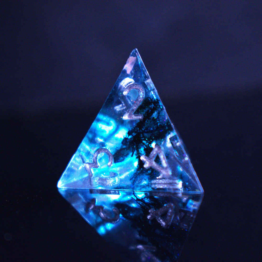 Dark Tide Sharp-Edged Resin Dice Set (ONLINE ORDER ONLY)