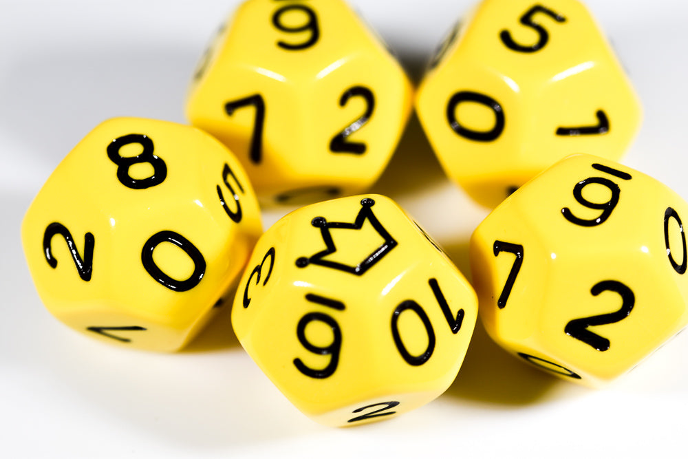 Opaque Yellow/black Crown d12 (Online Only)