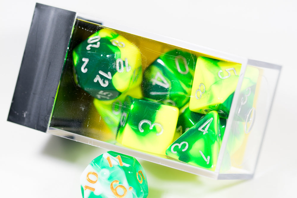 Polyhedral 7 Die Gemini Green-Yellow w/silver CHX 27422 (Online Only)