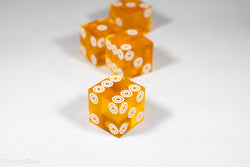 Birds Eye Orange Saffron Casino Dice d6 19mm Razor Edge No Serial Numbers or Names Clean (Online Only)
