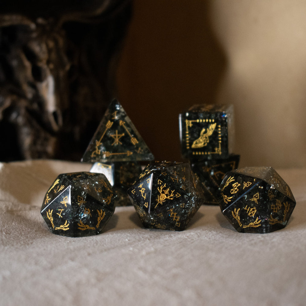 Wendigo Shattered Glass Dice Set (ONLINE ORDER ONLY)