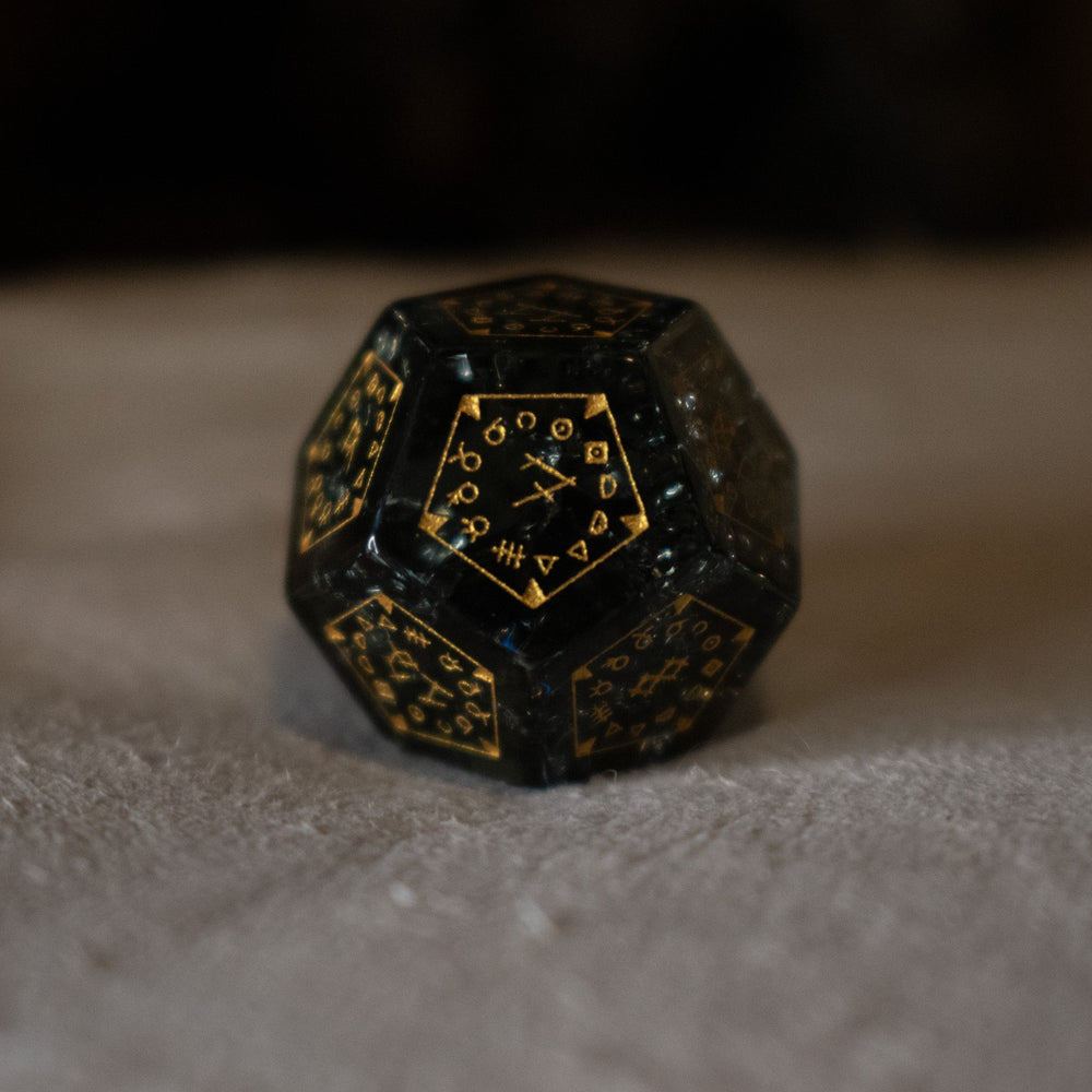 Wendigo Shattered Glass Dice Set (ONLINE ORDER ONLY)
