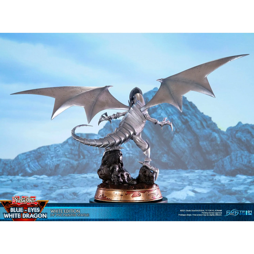 First 4 Figures: Yu-Gi-Oh! - Blue Eyes White Dragon (White Variant) Figure (ONLINE ORDER ONLY)