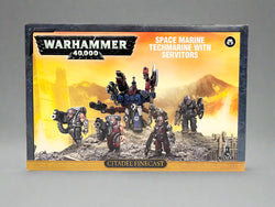 Warhammer 40K: Space Marines - Techmarine with Servitors (ONLINE ORDER ONLY)