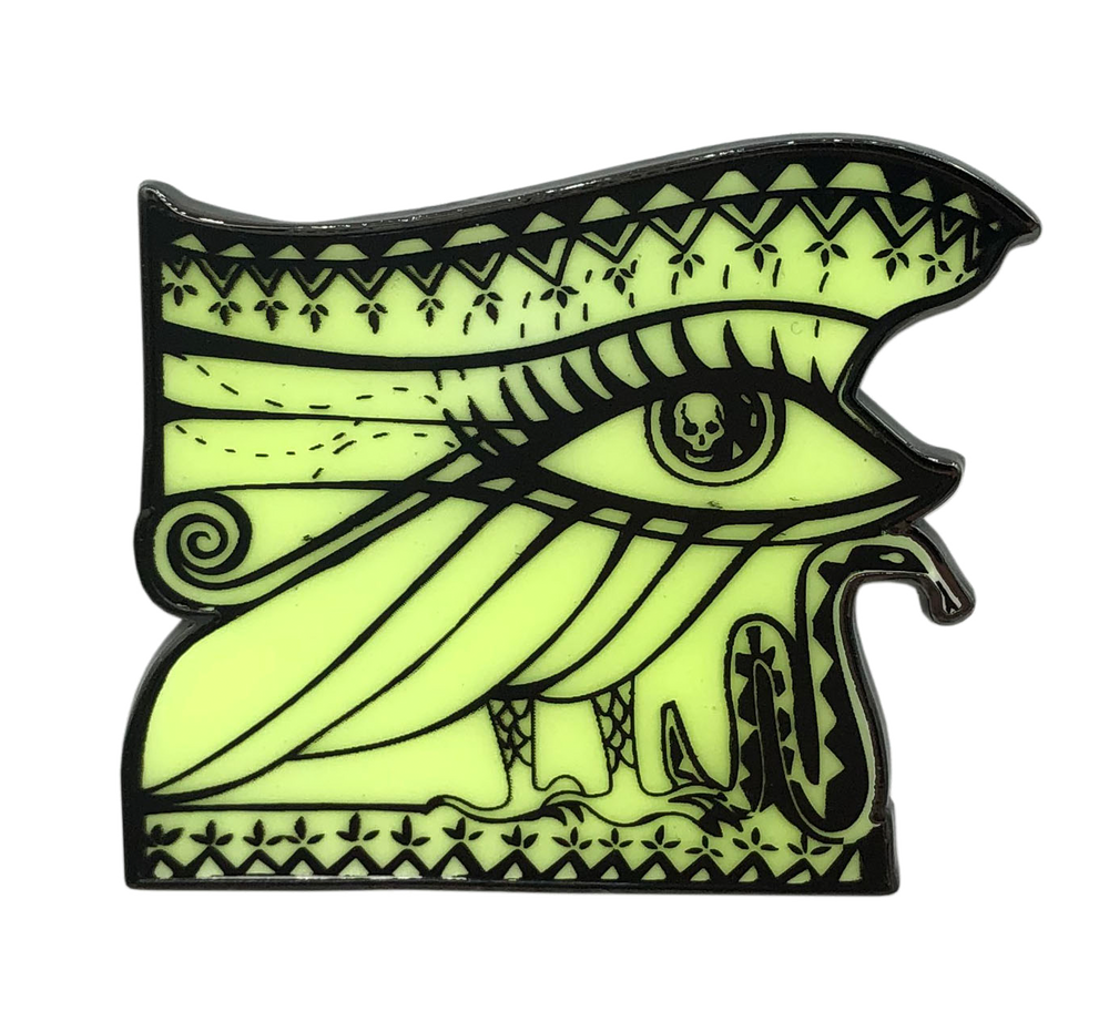 Gothic Queen - Eye Pin (GITD) (ONLINE ORDER ONLY)