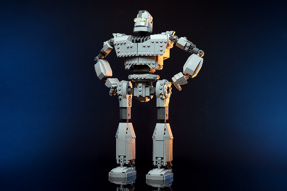 Iron Giant - Custom MOC (Online Order Only)