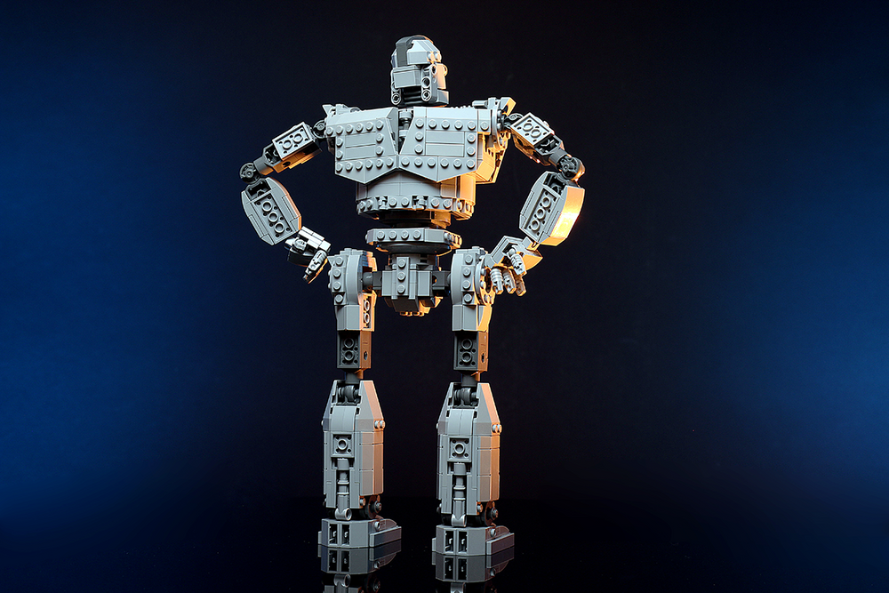 Iron Giant - Custom MOC (Online Order Only)