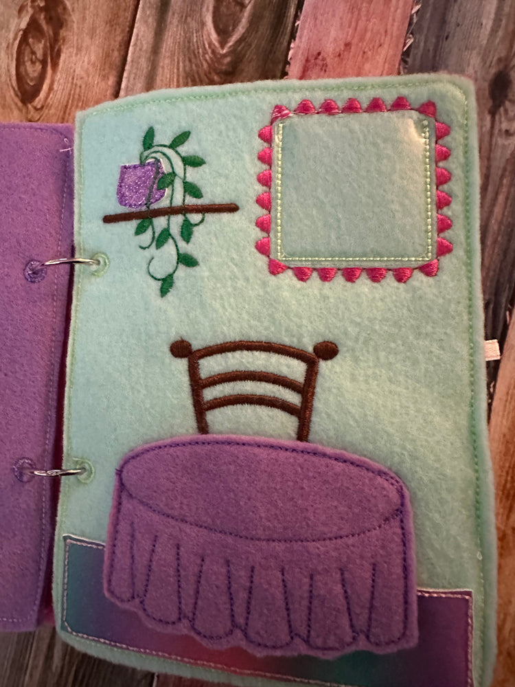 Felt Dollhouse Quiet Book - Toddler Activity Book - Educational Gift for Girls - Learning Toy - Unpaper Doll (ONLINE ORDER ONLY)