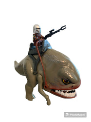 Mandalorian on Blurrg (ONLINE ORDER ONLY)