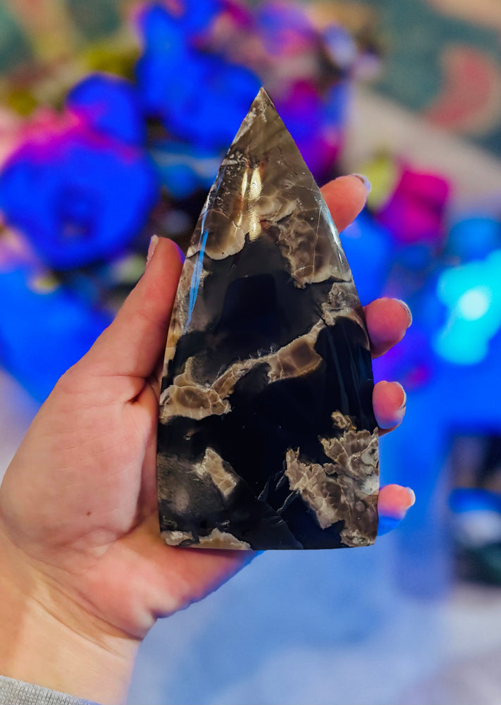 Volcano Agate Teardrop Freeform, UV Fluorescent Green Crystals (ONLINE ORDER ONLY)