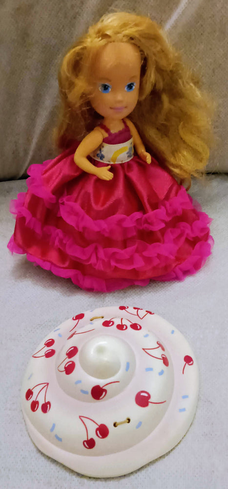 Cupcake doll - Cherry Chip (Cutie Fruiti) (ONLINE ORDER ONLY)