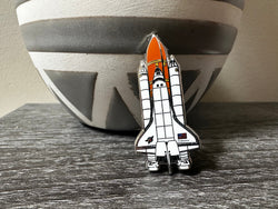 Space Shuttle Endeavour (ONLINE ORDER ONLY)