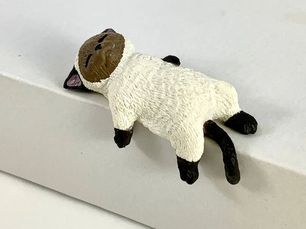 Resting Cats - Blind Box (1 Blind Box) (ONLINE ORDER ONLY)