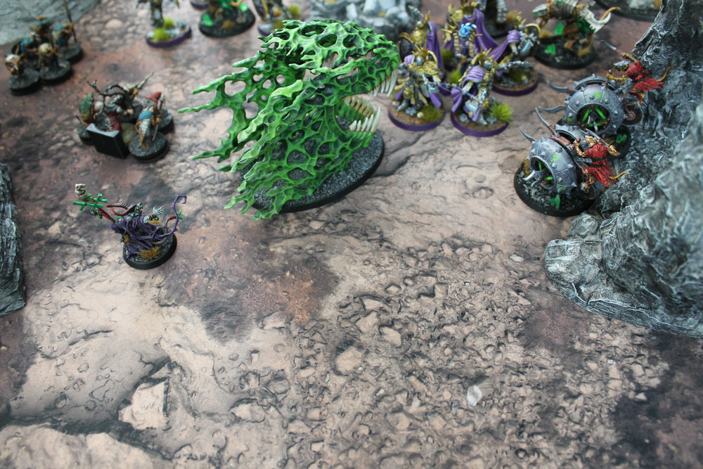 Scarred Badlands - Neoprene Battle Mat with Bag (ONLINE ORDER ONLY)
