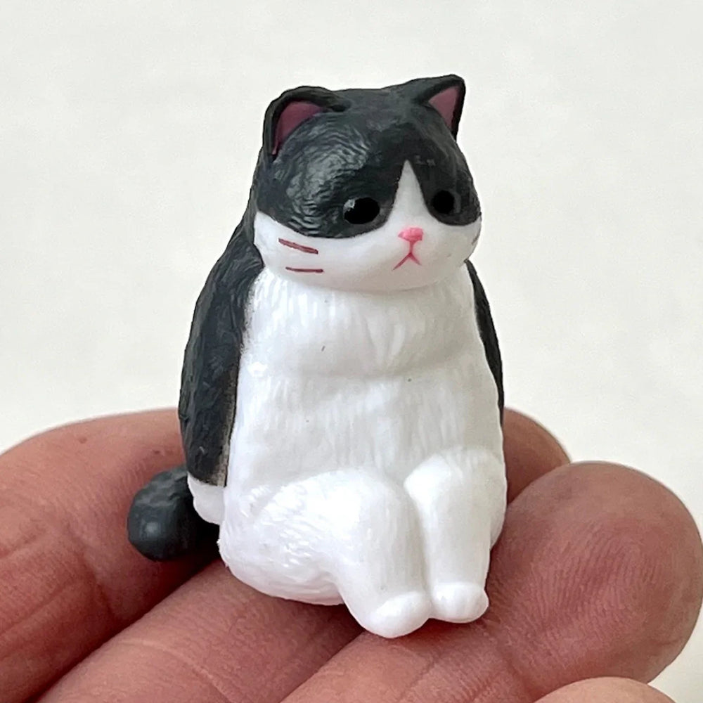 VOID CAT FIGURINE BLIND BOX (1 Blind Box) (ONLINE ORDER ONLY)