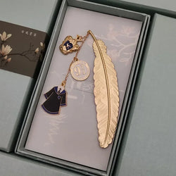 Harry Potter Gold Feather Bookmark - 13 Variants (ONLINE ORDER ONLY)
