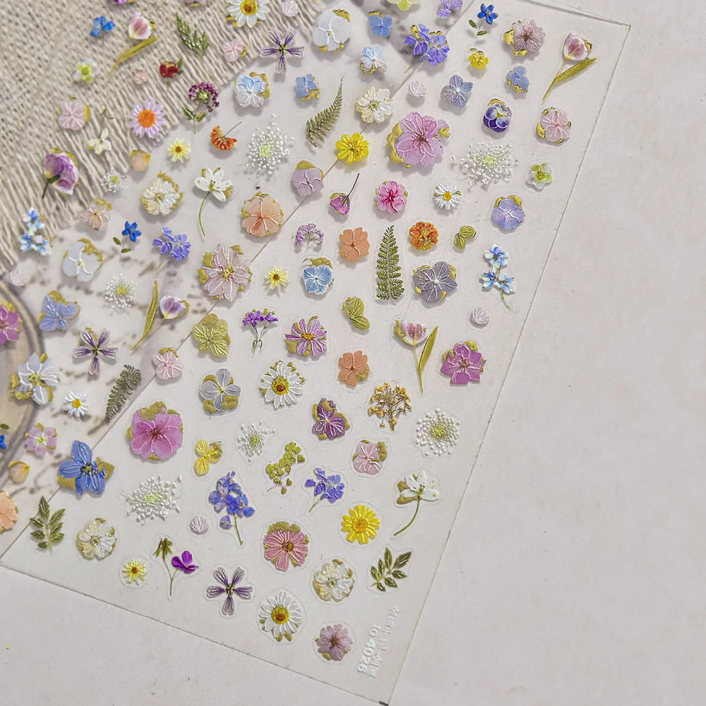 Gold Foil Dried Flowers Leaf Floral Print Daisy Rose Flower Peach Blossom Adhesive Nail Art Decoration Sticker Manicure Decals (ONLINE ORDER ONLY)