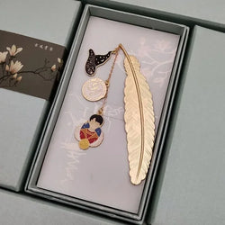 Harry Potter Gold Feather Bookmark - 13 Variants (ONLINE ORDER ONLY)