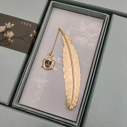 Harry Potter Gold Feather Bookmark - 13 Variants (ONLINE ORDER ONLY)
