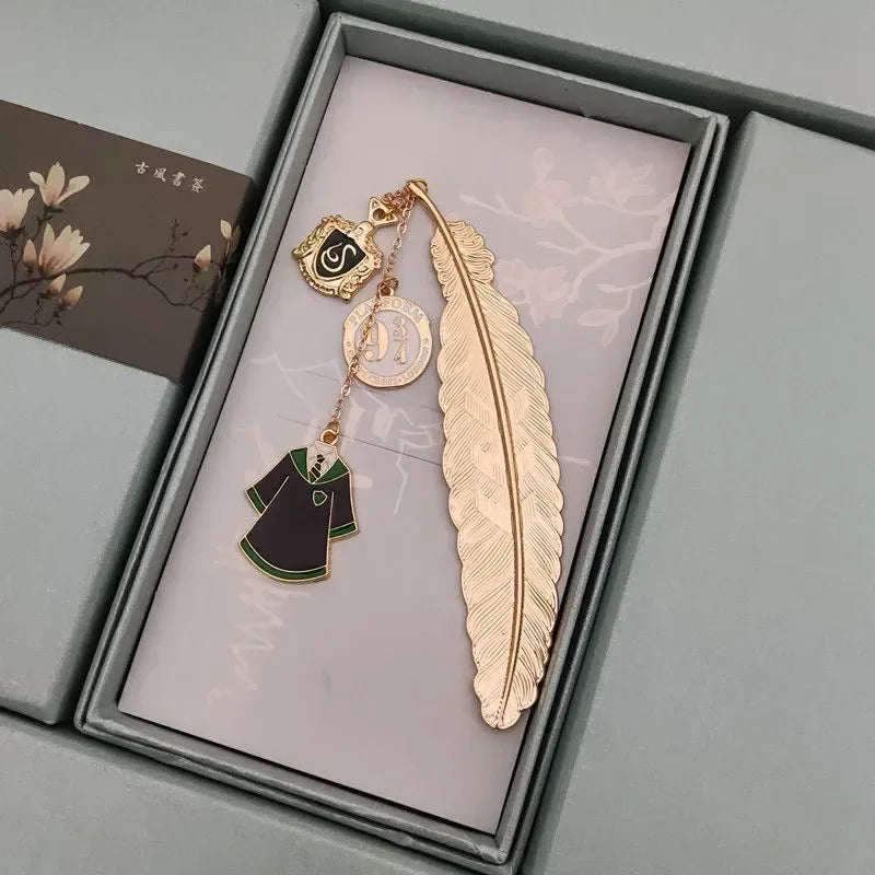 Harry Potter Gold Feather Bookmark - 13 Variants (ONLINE ORDER ONLY)