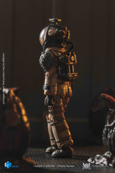 Alien Kane in Spacesuit 1:18 Scale Action Figure - Previews Exclusive (Online Order Only)