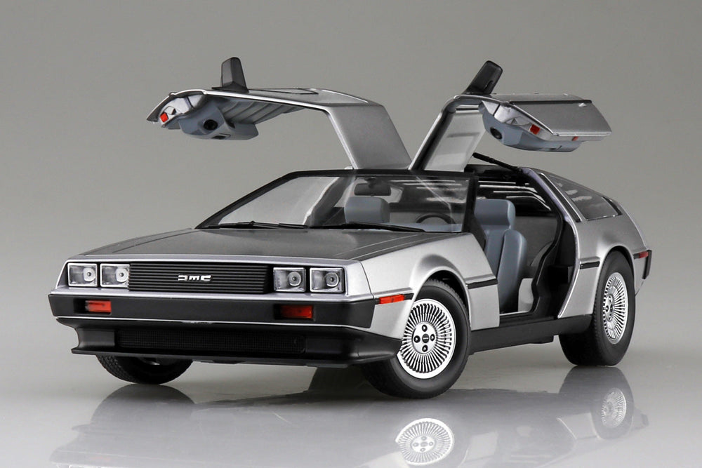 1982 DeLorean DMC-12 1:24 Scale Model Kit (ONLINE ORDER ONLY)