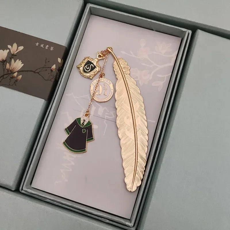Harry Potter Gold Feather Bookmark - 13 Variants (ONLINE ORDER ONLY)