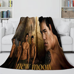 The Twilight Saga Breaking Dawn Flannel Fleece Blanket (Online Order Only)