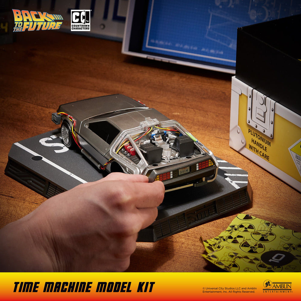 Back to the Future: Time Machine Model Kit (ONLINE ORDER ONLY)