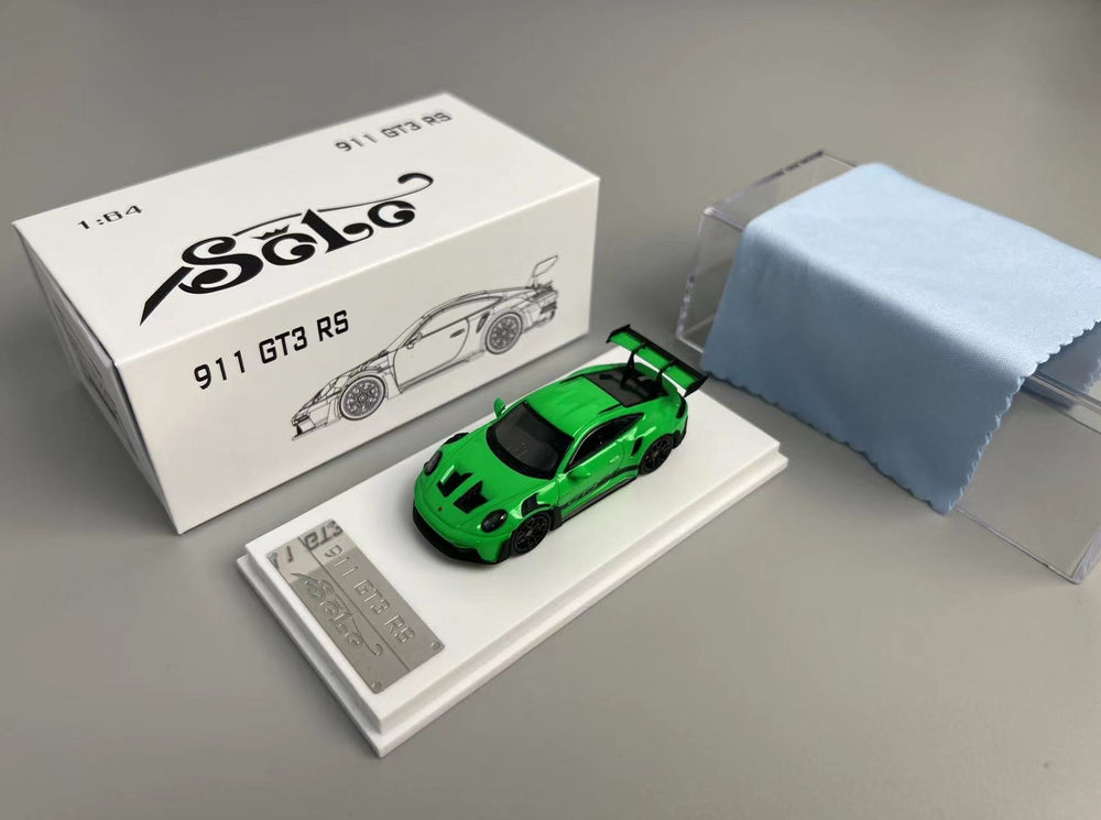 SOLO Porsche 911 992 GT3 RS Lizard Green 1:64 (ONLINE ORDER ONLY)